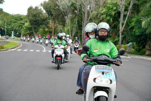 Cerita Penumpang Ojek Online Naik Motor Listrik, Posisi Duduk Kurang Nyaman