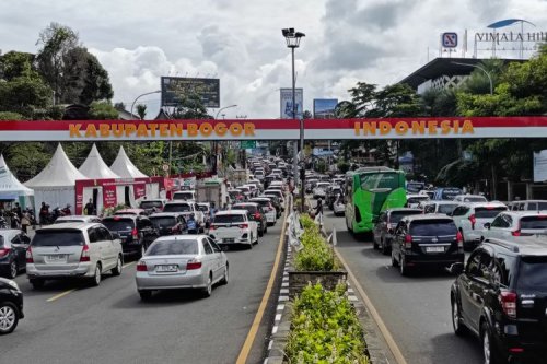Sudah Tahu Puncak Macet: Mengapa Pengendara Tetap Datang?