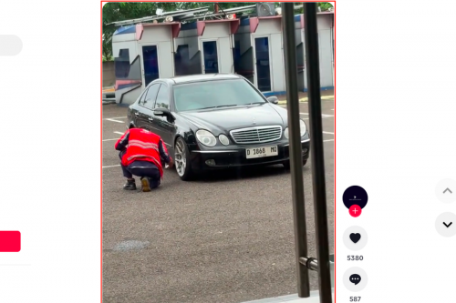 Pelek Pecah Hajar Lubang di Jalan Tol, Pengemudi Ini Klaim Ganti Rugi