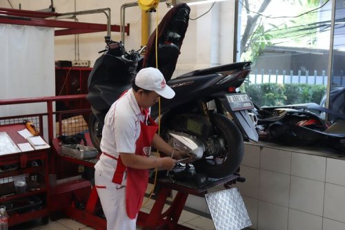 Jelang Lebaran, Bengkel Resmi Honda Banjir Order