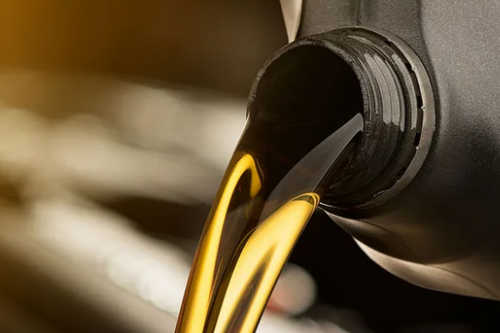 Apa Bedanya Mobil Matik Pakai Oli Transmisi Biasa dan Kualitas Tinggi?