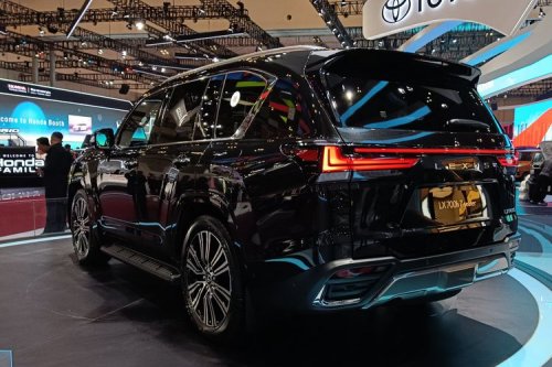 Lexus LX 700h: SUV Flagship dengan Teknologi Hybrid dan Fitur Premium