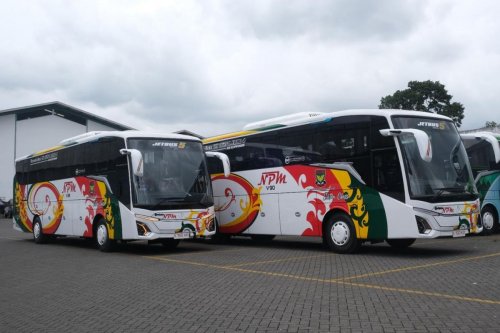 Persaingan Bus AKAP Angkatan Pagi Jurusan Jakarta - Sumatera