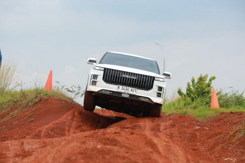 Uji Coba Jaecoo J7: SUV Perkotaan Siap Hadapi Medan Berat