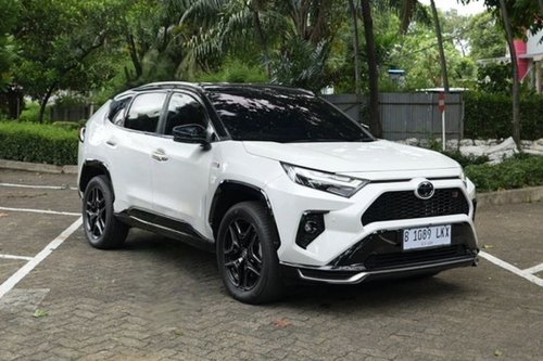 Bedah Teknologi RAV4 GR Sport PHEV: Apa Bedanya dengan Hybrid Biasa?