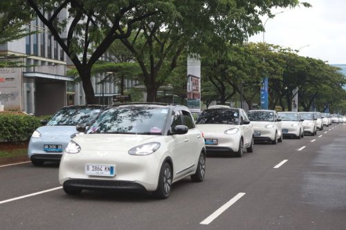 Perbandingan Geely EX2 dan Wuling Binguo EV di GJAW 2025