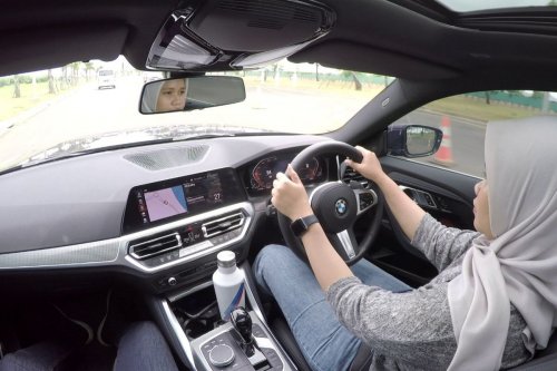 Begini Cara Engine Brake Mobil Matik yang Benar Menurut Ahli