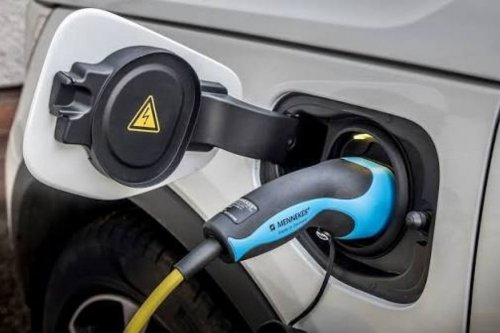 Hasil Studi Konsumi BBM Mobil PHEV Terbaru di Eropa