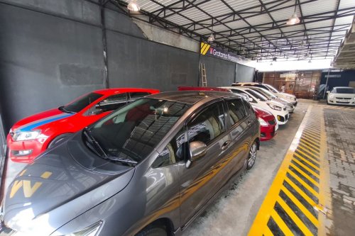 Kriteria Mobil Bekas yang Cocok untuk Keluarga Muda