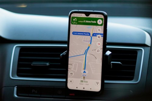 Video Sejumlah Mobil Masuk Sawah Gara-gara Google Maps