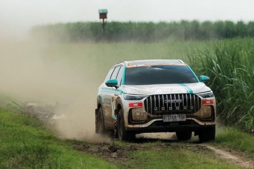 Jaecoo J8 SHS ARDIS Unjuk Gigi di Ajang IRRA 2025