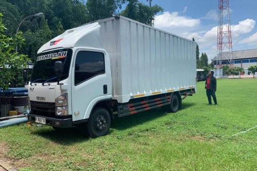 Truk Ringan Dominasi Pasar 2025, Dump Truck dan Box Masih Favorit