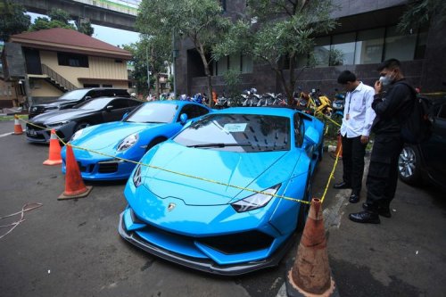 Mobil Mewah Doni Salmanan Dilelang, Lamborghini Hingga Porsche