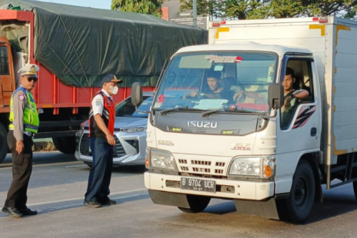 Pembatasan Truk Barang Berlaku di Jalan Arteri Selama Libur Nataru