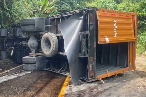 Panduan Keselamatan Berkendara untuk Sopir Truk dan Bus