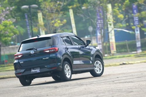 Perdana Jajal Daihatsu Rocky Hybrid, Galak di Putaran Bawah