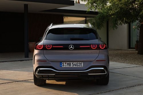 Mercedes-Benz Perkenalkan GLC EQ di Munich Motor Show 2025