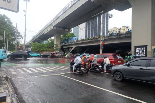 Musim Hujan Bikin Jalan Berlubang, Pemprov DKI Siapkan Perbaikan Jalan