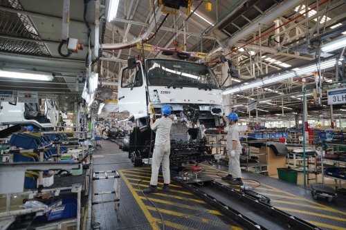 Mitsubishi Fuso Cemas Truk Ilegal China Mengancam Industri Nasional