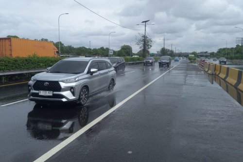 Mobil Terpaksa Terjang Banjir, Ini Efeknya buat Komponen Kaki-kaki