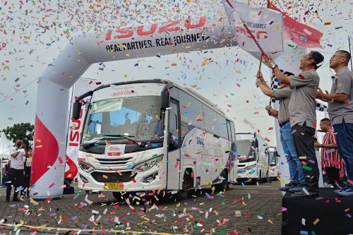 Isuzu Mudik Gratis Berangkatkan 400 Pemudik ke 30 Kota