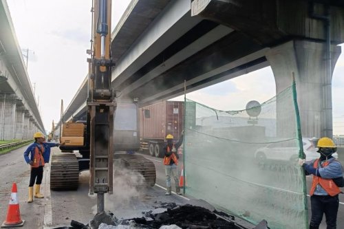 Awas Padat, Ada Rekonstruksi Jalan di Tol Jakarta-Cikampek