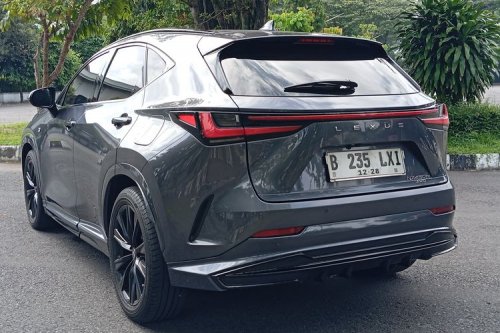 Lexus NX 450h+ F Sport: SUV Elektrifikasi Premium Sporty