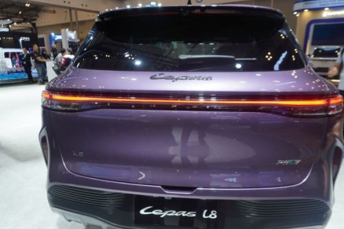 Lepas L8 dan Chery Tiggo 8 CSH: Siapa yang Lebih Unggul?