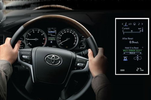 Kata Kepala Bengkel Soal Proses Memanaskan Mobil Hybrid Toyota