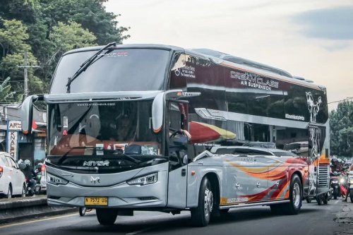 Persaingan Bus AKAP Angkatan Pagi Jurusan Jakarta - Sumatera