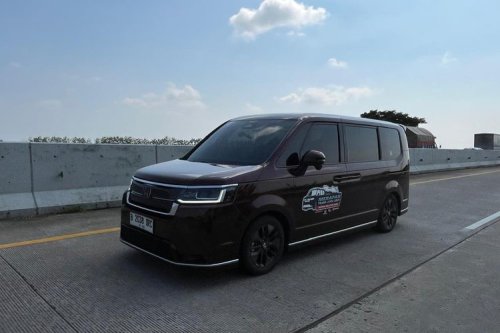 Honda StepWGN e:HEV: Uji Irit MPV Hybrid di Tol Trans Jawa