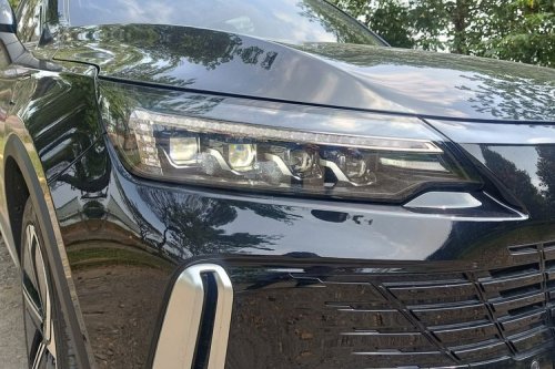 Ulasan SUV Listrik Polytron G3+: Desain Elegan dan Fitur Canggih