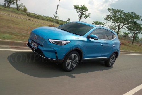 Barang-barang yang Wajib Dibawa Saat Libur Nataru Naik Mobil Listrik