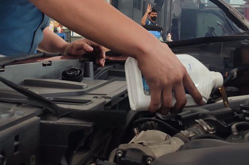 Waspada Oli Palsu, Ini Ciri dan Dampaknya buat Mobil