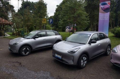 Selisih Rp 30 Juta, Apa Perbedaan Geely EX2 Pro dan Max?