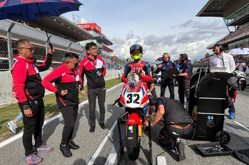 Veda Ega Resmi ke Moto3, Ramadhipa Siap Naik ke JuniorGP?