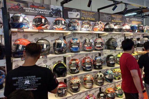 Ragam Diskon Helm dan Apparel Berkendara di IMOS 2025