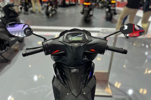 AHM Pamerkan Motor Bebek di IMOS 2025