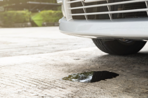 Oli Mobil Bocor, Apakah Masih Aman Digunakan? Ini Penjelasan Ahli