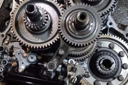 Mengincar Mobil Matik Bekas? Ini Cara Cek Transmisi Biar Aman