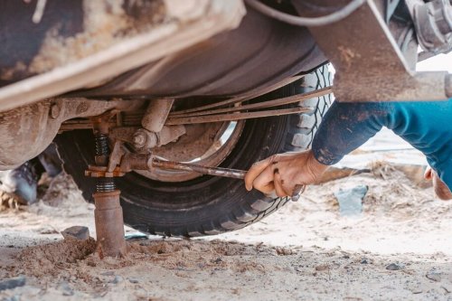 Toolkit Mobil: 5 Perlengkapan Tambahan yang Harus Ada