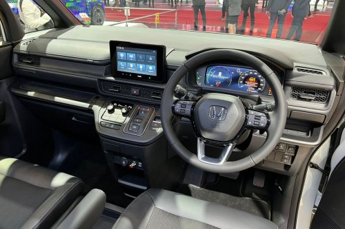 Beda dengan Mobil China, Honda Tetap Pertahankan Tombol Fisik di Kabin