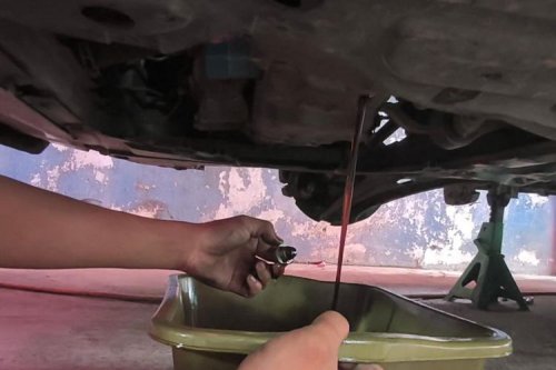 Edukasi Konsumen: Cegah Oli Palsu Sekarang