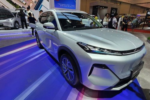 Daftar Diskon Mobil Hybrid di GJAW 2025