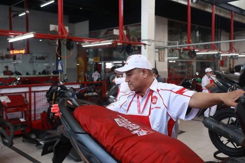 Jangan Langsung Salahkan Aki, Ini Biang Kerok Lampu Motor Redup