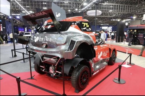 Modifikasi Ekstrem Suzuki Swift Jadi Mobil Balap