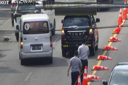 Asal Mula Traffic Cone, Kerucut Oranye yang Jadi Penanda Penting di Jalan