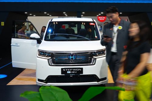 Menjajal Honda Step WGN e:HEV: Nyaman untuk Pria, Ramah buat Perempuan
