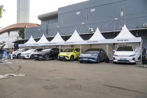 Daftar Mobil Listrik di IIMS 2026 yang Siap untuk Mudik Lebaran