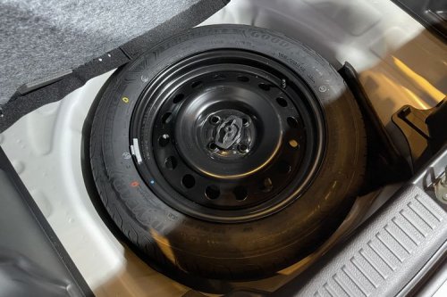 Berkendara Malam Hari Saat Libur Nataru, Simak Tips Dari Ahli